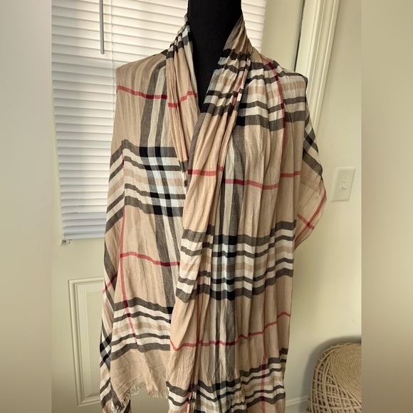 Scarf - Picture 2 of 3